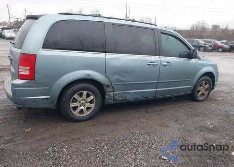 2008 Chrysler Town & Country Touring из США, поврежденный, VIN 2A8HR54P88R150333